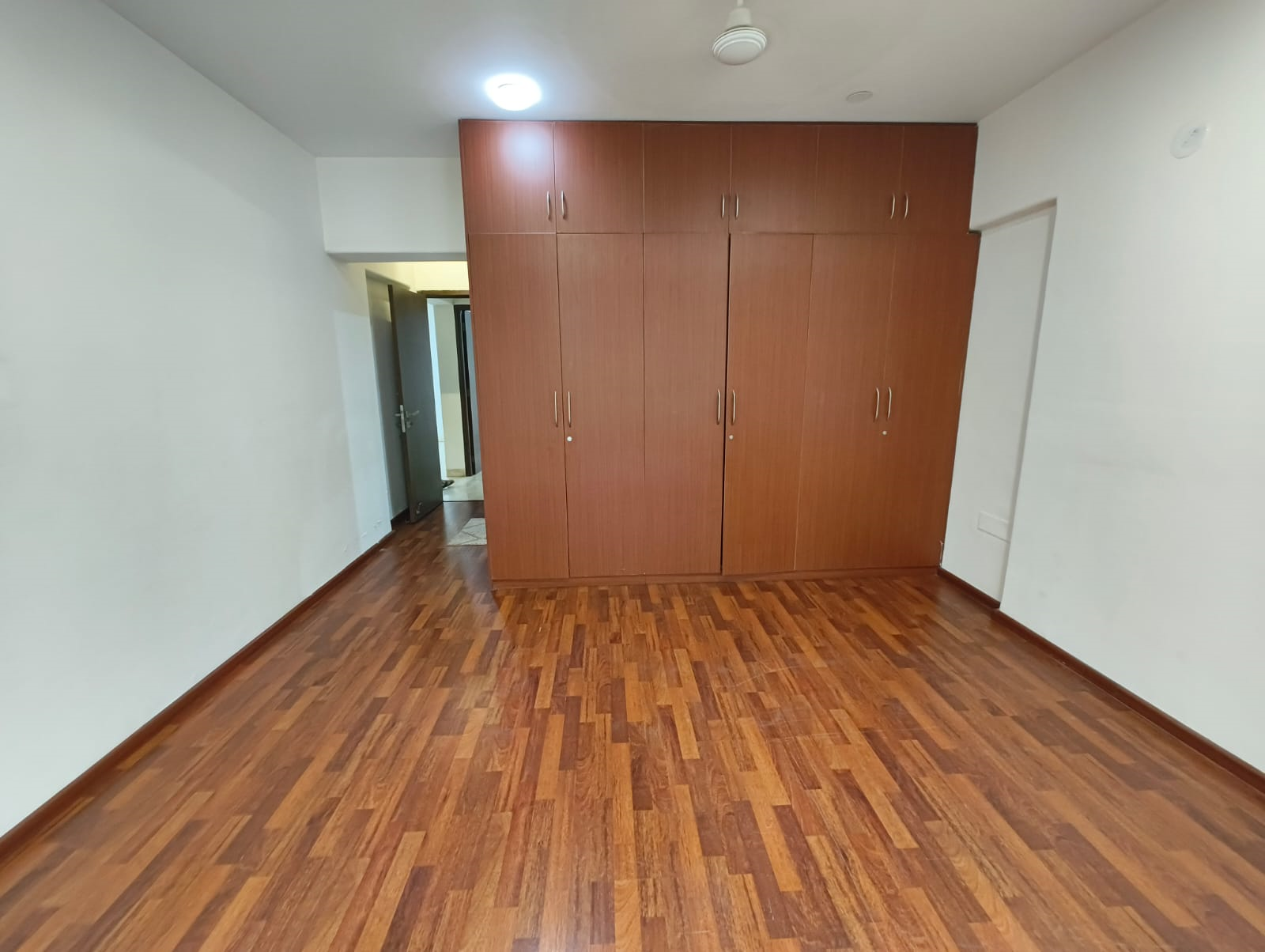 7A - Pearl Residency, Prabhadevi