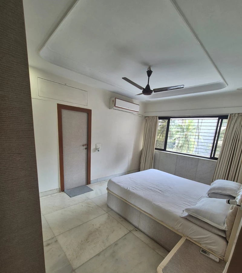 8 - Sarkar Avenue, Santacruz West