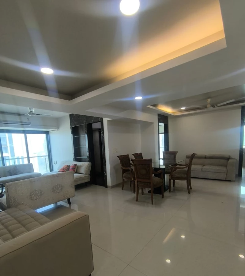 2 - Krimson Aurum, Santacruz West